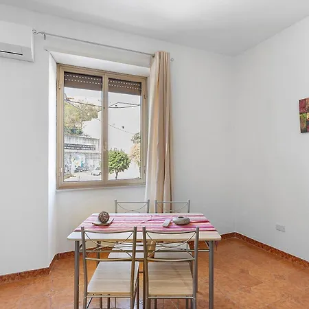 Ammentos La Casa Di Rosa